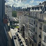 Appartement Cosy Au Coeur Du Paris 17Eme