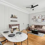 Interior Design - Apartment 6P-2Br - Tour Eiffel