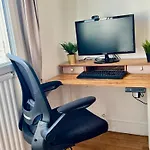 Charming Parisian Flat Near Eiffel Tower - 3 Rooms And Balcony