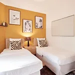 Ney - 2 Bedrooms 1 Living Room