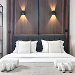 Cosy Hideaway Near Montparnasse