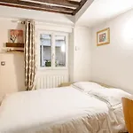 Charmant Petit Studio Maison En Plein Coeur De Paris 9Eme