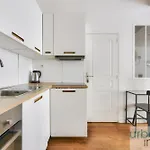 Urban Flat 34 - Beautiful 3 Bedroom Paris Louvre