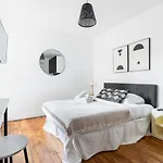 Appartement Service Studio Au Coeur Du 19E - 2P