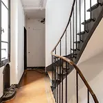 Lovely Studio In The Heart Of Montmartre