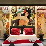 Arc De Triomphe Romantic Suite Jacuzzi Emeraude