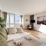 Spacious & Luxurious Flat In Montparnasse