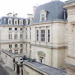 Beautiful T2 Near Place De La Republique
