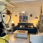 Charming Duplex In Saint-Germain-Des-Pres