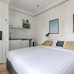 Tbs 311 - Charming Studio In The Heart Of Paris