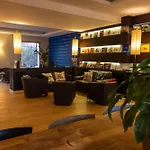 Adveniat Paris