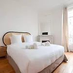 Tbs 323 - Superb Apartment With Eiffel Tower View
