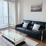 Superb Modern And Spacious Apartment Mathis