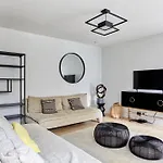 Grand Appartement 4Br - 17Th Arrondissement