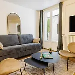 Apartment 3 Min From Haussmann, Sleeps 6 , 2Bdr