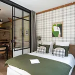 Sloth Loft Montmartre 2025 Refresh