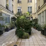 Bright Apartment In The Heart Of Le Marais
