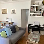 Bright Apartment In The Heart Of Le Marais