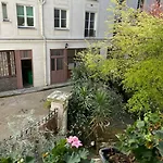 Bright Apartment In The Heart Of Le Marais