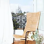 L\'Atelier 35 With View Of Montmartre