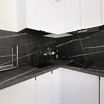 Appartement Proche Des Celebres Puces De Paris 4P
