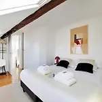 Spacious Duplex - 2Br 6P - Le Marais