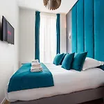Live Like Real Parisians In The Heart Of Paris