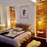 Luxury Flat With Private Rooftop - Paris 18
