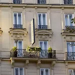 Luxury Montaigne