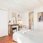 Guestready - Superb Haven Of Peace In Marais