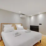 Pick A Flat\'S Apartment In Monmartre - Rue Etex