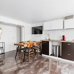 2 Pieces Belleville Refait Neuf 6 Pers - Paris 19