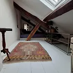 Unit 019 Ile Saint Louis Duplex Cosy Flat 3 Pax