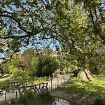 Paris 17 - Coeur Batignolles - Beau Studio 10 M2 -110 Sqf - Etat Neuf - Calme - Ideal Une Personne - Single Occupancy