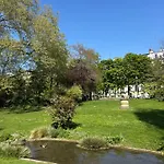 Paris 17 - Coeur Batignolles - Beau Studio 10 M2 -110 Sqf - Etat Neuf - Calme - Ideal Une Personne - Single Occupancy