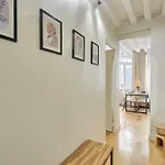 Apartment Pantheon Notre Dame By Studio Prestige