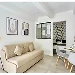 Apartment Le Marais Place Des Vosges By Studio Prestige