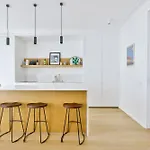 Stylish 2Br In Private Mansion At Rue De Passy