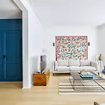Stylish 2Br In Private Mansion At Rue De Passy