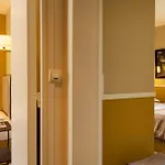 Hotel Clement
