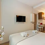 Calm Studio Near Montparnasse