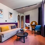 Hotel Paradiso