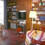 Le 38, Rue Saint-Louis En L\'Ile
