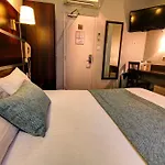 Hôtel Des Trois Gares