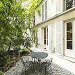 Halldis Apartments - Marais Haut