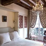 Hotel Caron De Beaumarchais