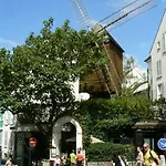 Abbesses Montmartre Apartment