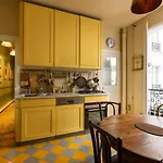 Veeve - Artistic In Pigalle
