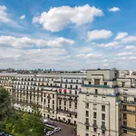 Eiffel Tower View Residence - PARIS XVI PARC SAINTE-PÉRINE