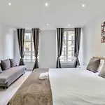 03 - Best Flat In Montorgueil
